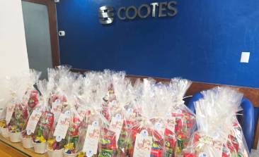 Solidariedade e cuidado: COOTES realiza doação de kits de Páscoa para Instituições sociais